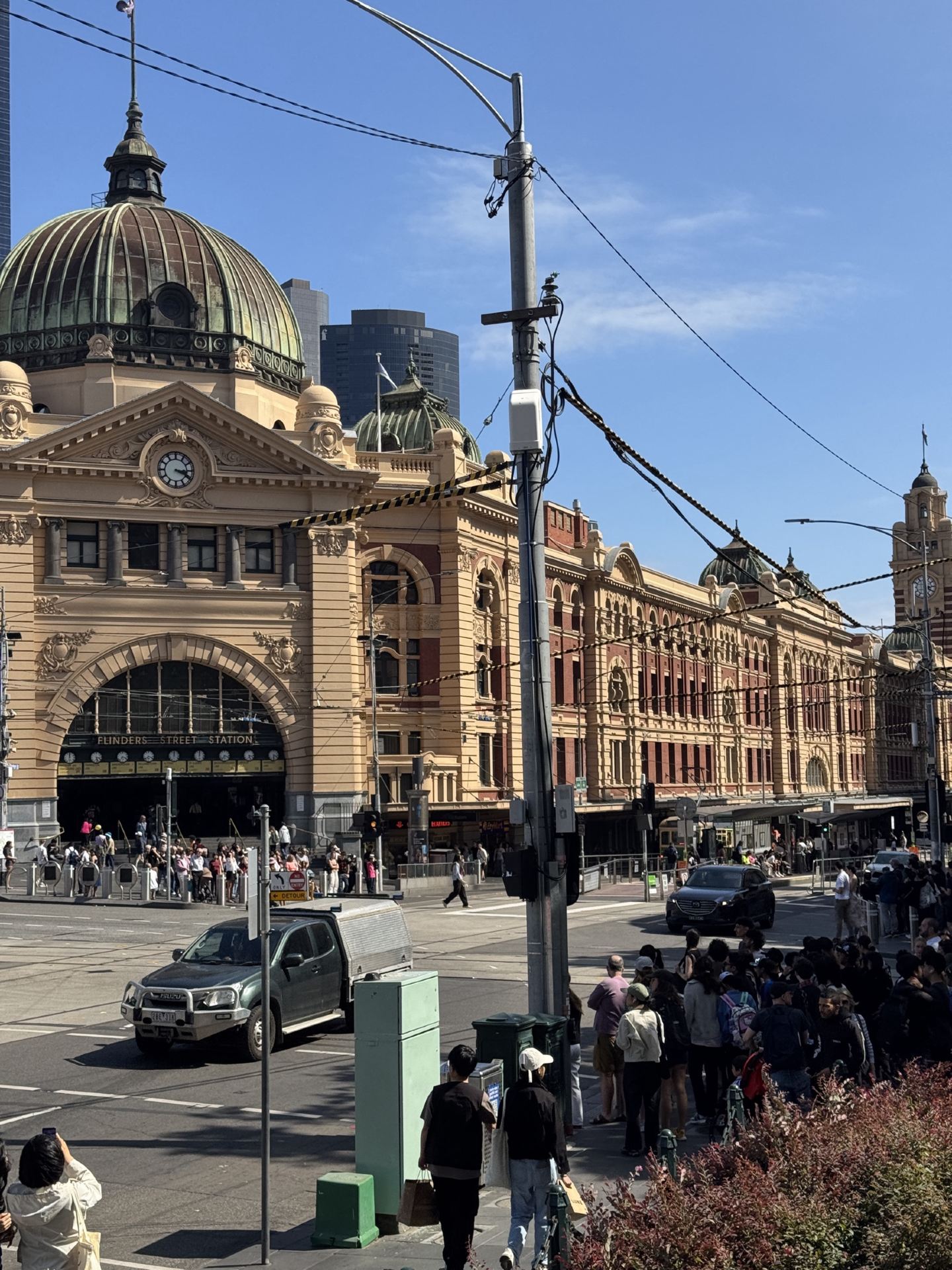 The Essential One-Day Melbourne City Guide: From Victorian Elegance to Modern Waterfront Vibes