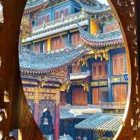 Luohan Arhat Temple in Chongqing 