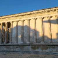 여유롭고 아름답고 따듯한 도시 님(Nimes)