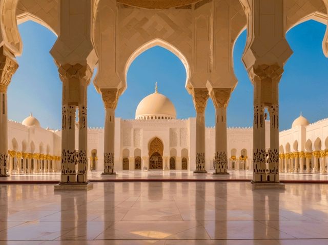 "Discover Oman: Where Desert Meets the Sea and Mountains Touch the Sky! 🇴🇲✨"
