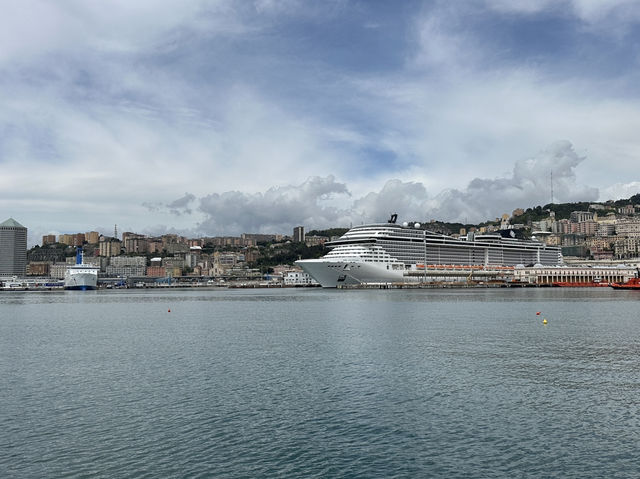 ⚓️ Marina of Genoa (Porto Antico): Where History Meets the Sea 🇮🇹✨