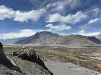 Buddha overlooking mountains 