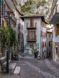 🌿 Limone sul Garda: A Lakeside Haven of Lemons and Timeless Views 🇮🇹✨