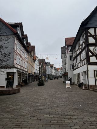 🏰🌲 แฟรงเกนเบิร์ก (เอเดอร์): เทพนิยายที่ซ่อนอยู่ในหัวใจของเฮสส์ 🇩🇪✨