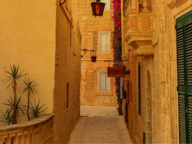 ✨Mdina: Malta’s Silent City of Golden Stone 🌙🏰