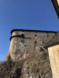 🏰 Orava Castle: Majestic Fortress Above the River