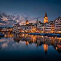 Zurich’s Ultimate Mix: History, Lakeside Views & Wild Encounters 🏙️🌊🦁