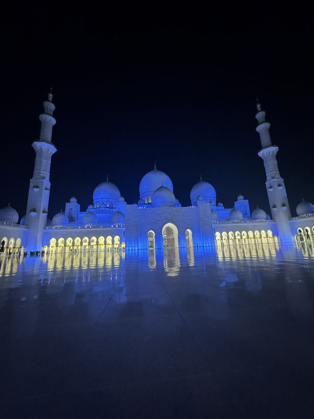Sheikh Zayed Grand Mosque 🕌✨