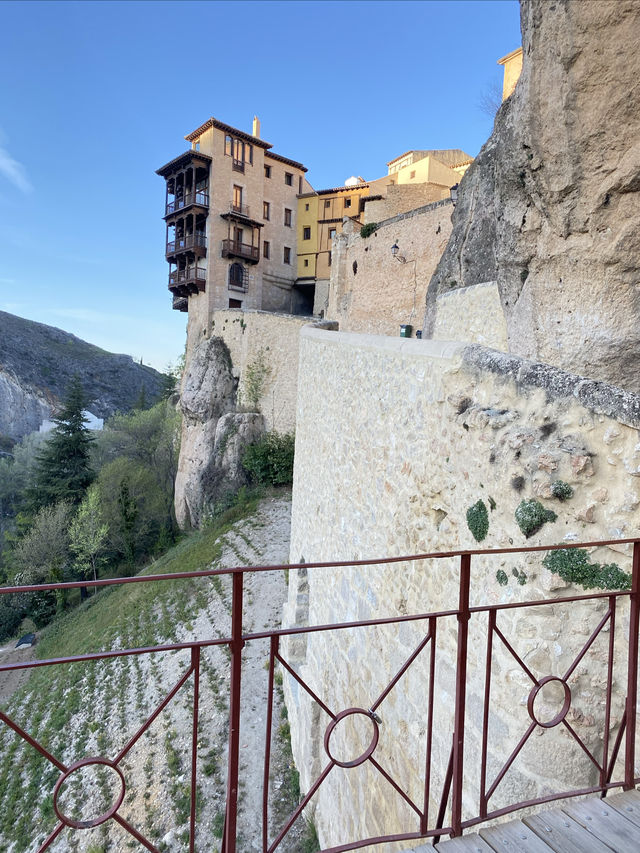 Kunca and Castle Hotel on the Cliff