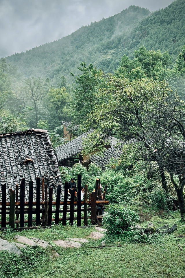 秋天第一次徒步，雨徒霍比特