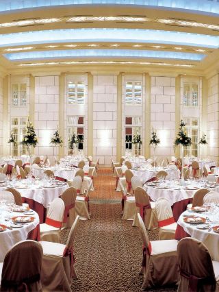 🌟 Mendoza Marvels: Top Picks for Your Stay 🏨✨