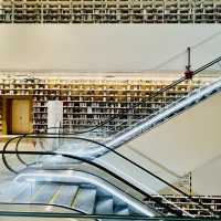 種草深圳圖書館北館啦，環境高大上哦