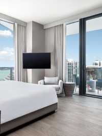 🌴 Miami's Luxe Sleeps: East Miami Hotel Review 🌟
