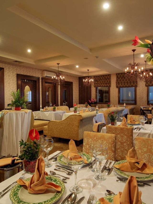🌟🏨 Unwind in Style at Crystal Admiral, Türkiye 🌊🌴
