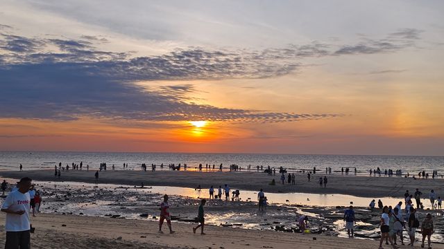 涠洲島是海邊小島