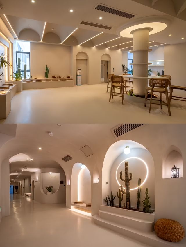 這裡不是國外,而是在杭州!!奶白色系酒店!