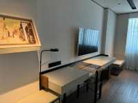 深圳木棉花酒店 咖啡與書籍的碰撞 香港北京異地情侶週末住哪系列第二期 酒店名字：深圳羅湖木棉花酒店 。