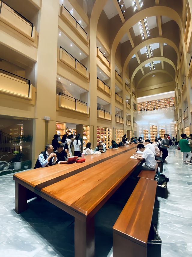 上海徐家匯書院1/2。