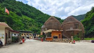 Yuanjiang Honghe Valley Rehai Hot Spring. 