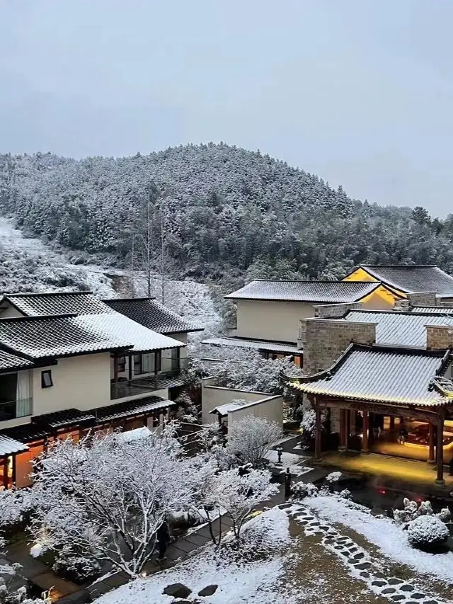 Jiangxi! Wugong Mountain! The snow-covered courtyard is so city-like!