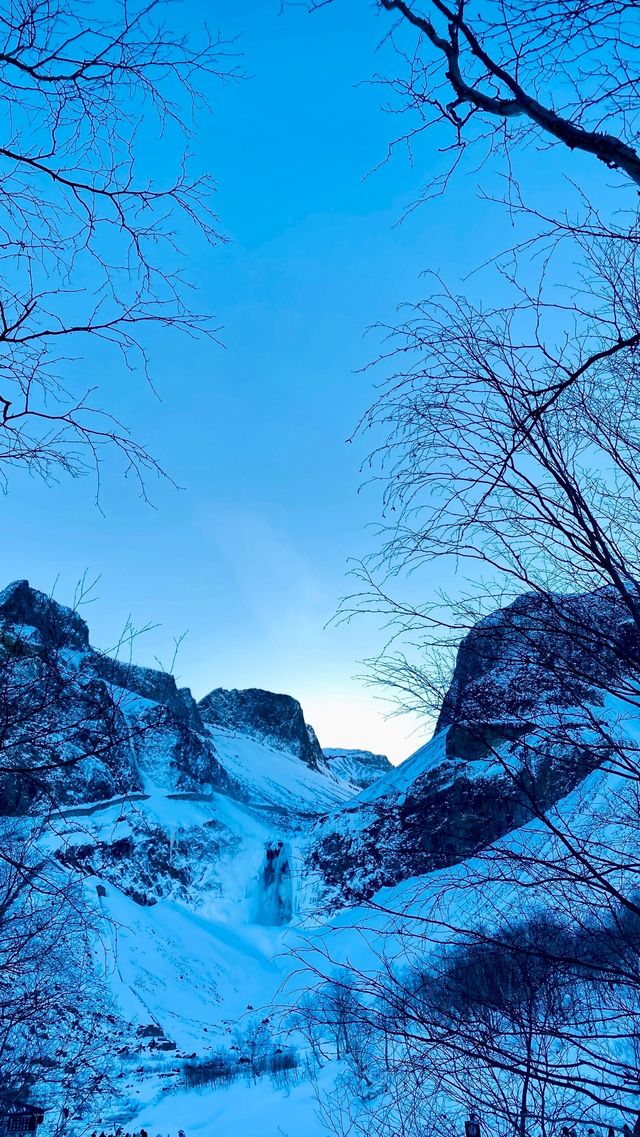 長白之約，情起山海