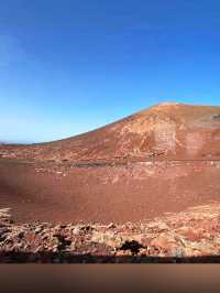 西班牙𝗟𝗮𝗻𝘇𝗮𝗿𝗼𝘁𝗲 火山島