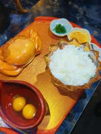 請人食帝王蟹，呢間餐廳真係好有排場