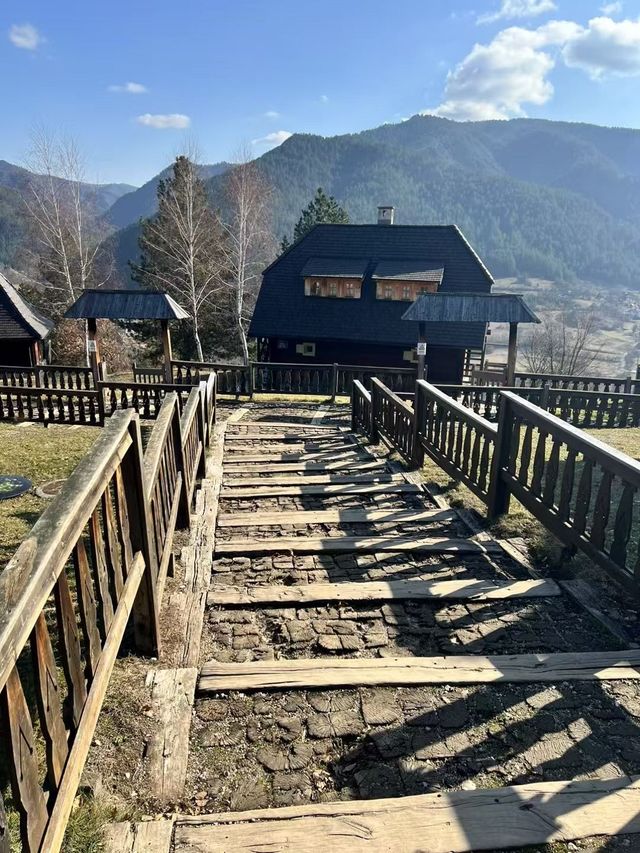 12天小長假 黑山等多國連遊正當時