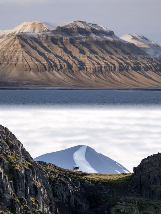 Longyearbyen, Norway—Experience Unique Polar Landscapes
