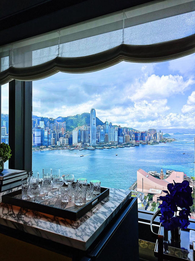 🌊 香港瑰丽酒店｜这片维港海景，值得你专程来睡！ 