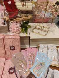 大阪百變小櫻快閃店｜誰的童年DNA動了