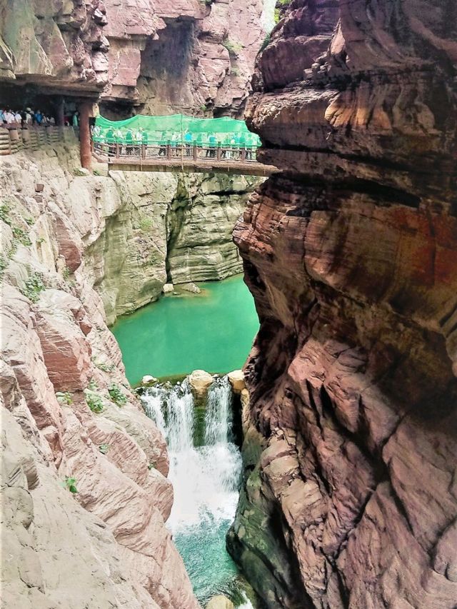 Jiaozuo Waterfalls: Liquid Jewels in the Heart of the Taihang Mountain
