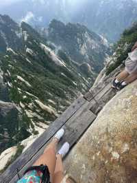 ULTIMATE CHINA 15 DAYS TRIP : PANDAS, ADRENALINE AND KARAOKE BARS