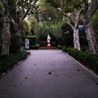 🗿 Statues in Fuxing Park: Art in the Heart of Shanghai