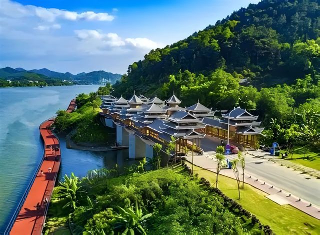 除了嗦粉，柳州還要它專屬的硬核浪漫