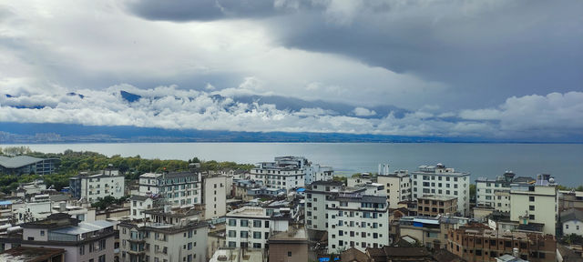 洱墅美宿棲居，盡攬蒼洱風光