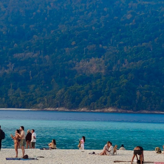 泰蘭德隱藏天堂！麗貝島3大海灘全攻略人均2k坐擁馬代同款玻璃海！  上榜理由 泰國最後的秘境