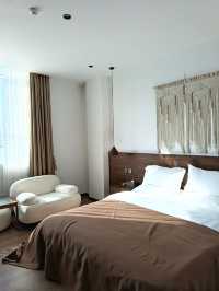 一將傑爾遜迅酒店｜雪景大床枕雪眠，山景雙床攬清翠