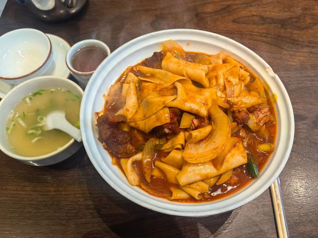 張掖+嘉峪關+敦煌8日遊：丹霞地貌的奇觀，敦煌文化的精髓