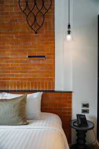 私享一池碧水,靜謐綠洲中甦醒