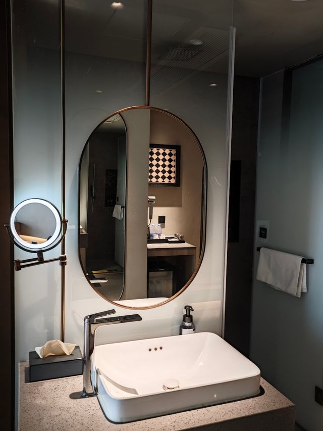 金沙洲!!人均200住進設計師酒店! 金沙洲!!人均200住進設計師酒店!