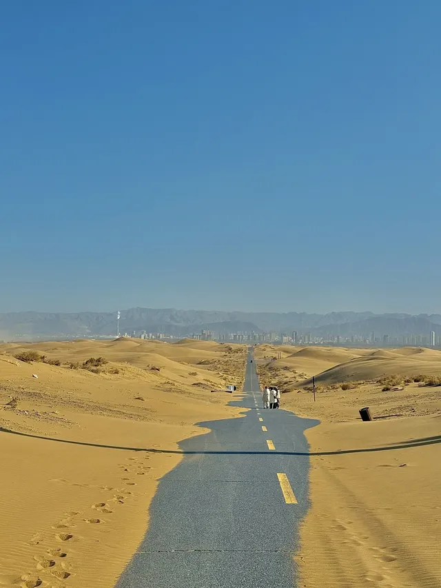 烏海湖反轉之旅！200元解鎖沙漠+冰湖雙重驚