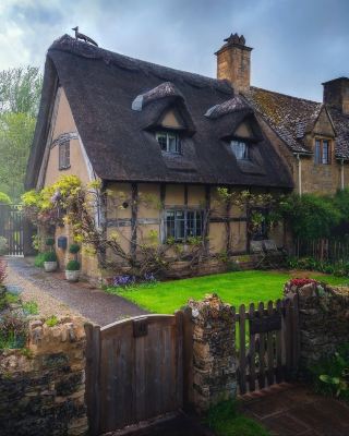 Step into a real-life Downton Abbey, the ideal place for retirement found