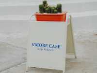 S'more Cafe Huahin คาเฟ่สีขาวคลีนๆ