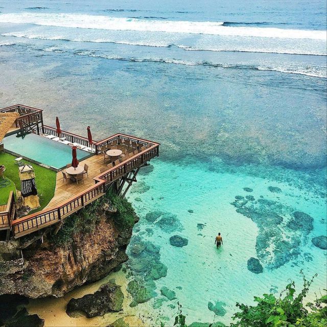Suluban Beach, Bali