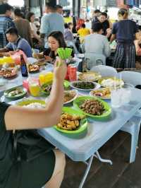 Jalan Alor, the Foodies' Paradise!