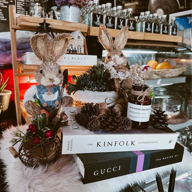 The Rabbit คาเฟ่น่านั่ง ตลาดน้ำบางน้ำผึ้ง 