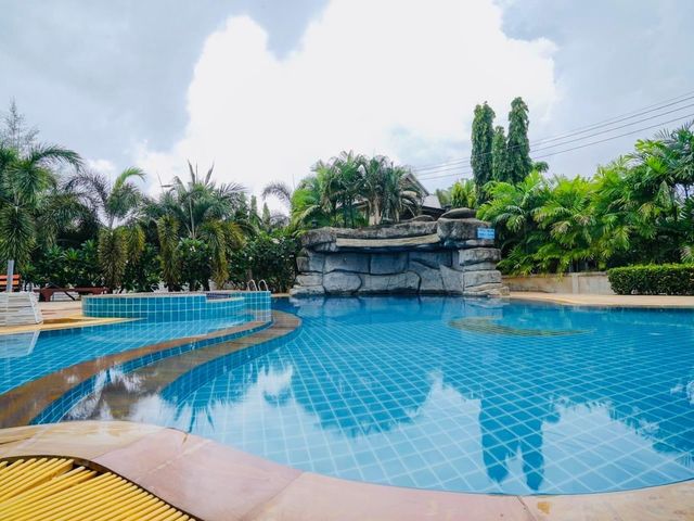 บ้านฟ้าทะเลจันทร์รีสอร์ต Baan Faa Talaychan Resort