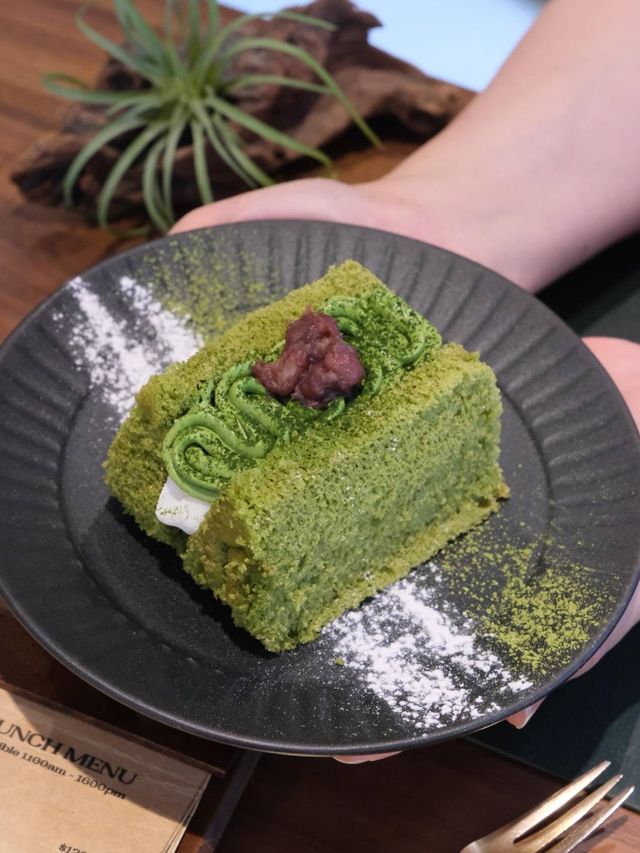 觀塘工廠大廈都有高質Cafe! 中午超多上班族到訪！