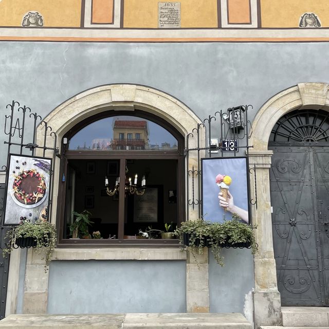 Pierogi tempts Warsaw's visitors